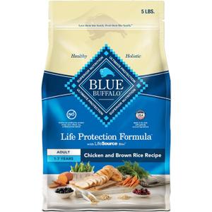 Blue Buffalo Life Protection Formula Adult Dry Dog Food, Helps Build and Maintain Strong Muscles, Made with Natural Ingredients, Chicken & Brown Rice Recipe, 5-lb. Bag (EXP 10/08/27)