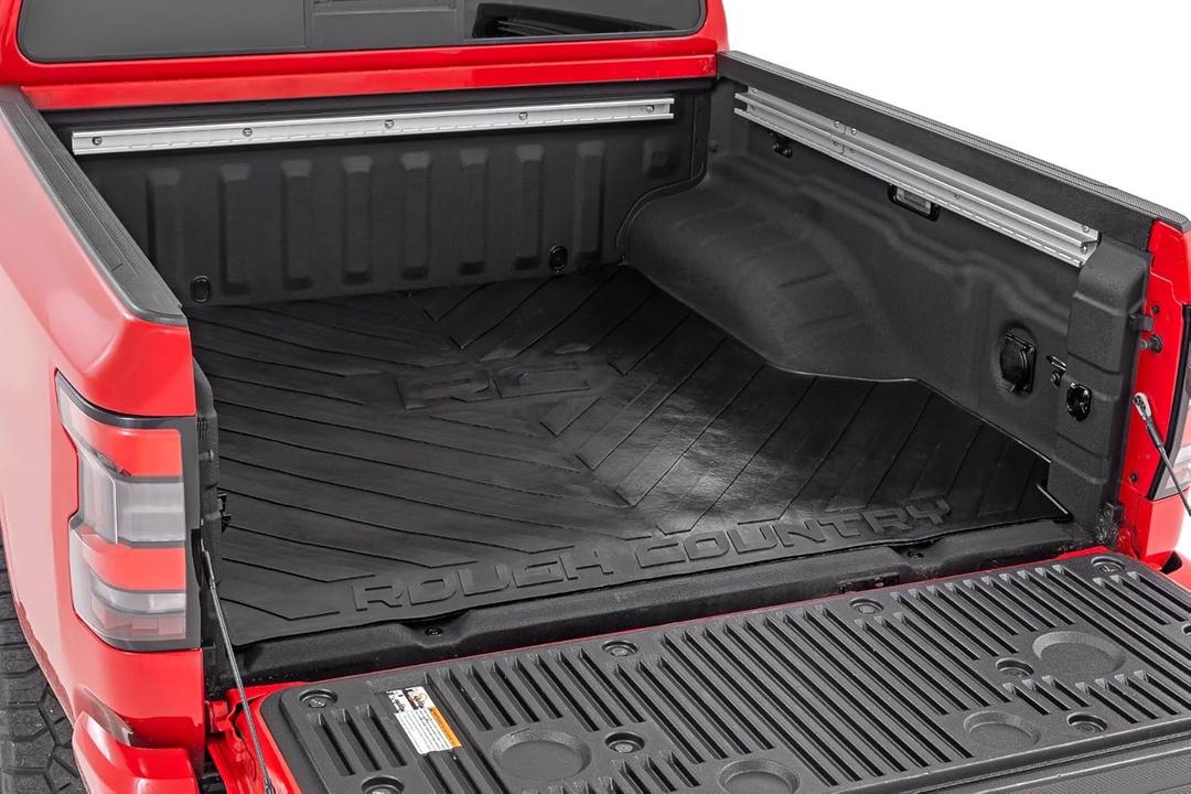 Rough Country Rubber Bed Mat for Nissan Frontier (2005-2024) - Fits 5' (60") Bed, Non-Slip, Tear-Resistant Truck Bed Protection