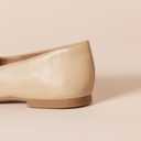 Amazon Essentials Women's Loafer Flat (Beige) US 6.5