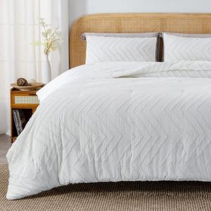 Litanika White King Comforter Set, 3 Pieces Lightweight Tufted Bedding Sets, Down Alternative Comforter Fluffy Bed Set Gift Choice (King (104"x90"))