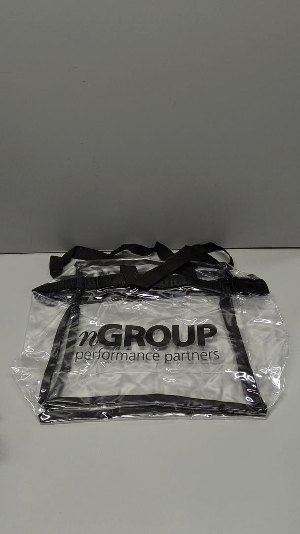 Clear Beach Tote Bag Medium Sandproof Storage Bag with Handles for Beach Sports Vacation
Color: clear 9pcs