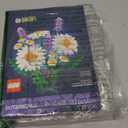 LEGO Botanicals Daisies Building Toy - Artificial Flowers Crafting Kit for Girls & Boys, Ages 9+ - Kids Room Decor for Book Shelf or Desk - Gift Idea for Birthdays - 11508