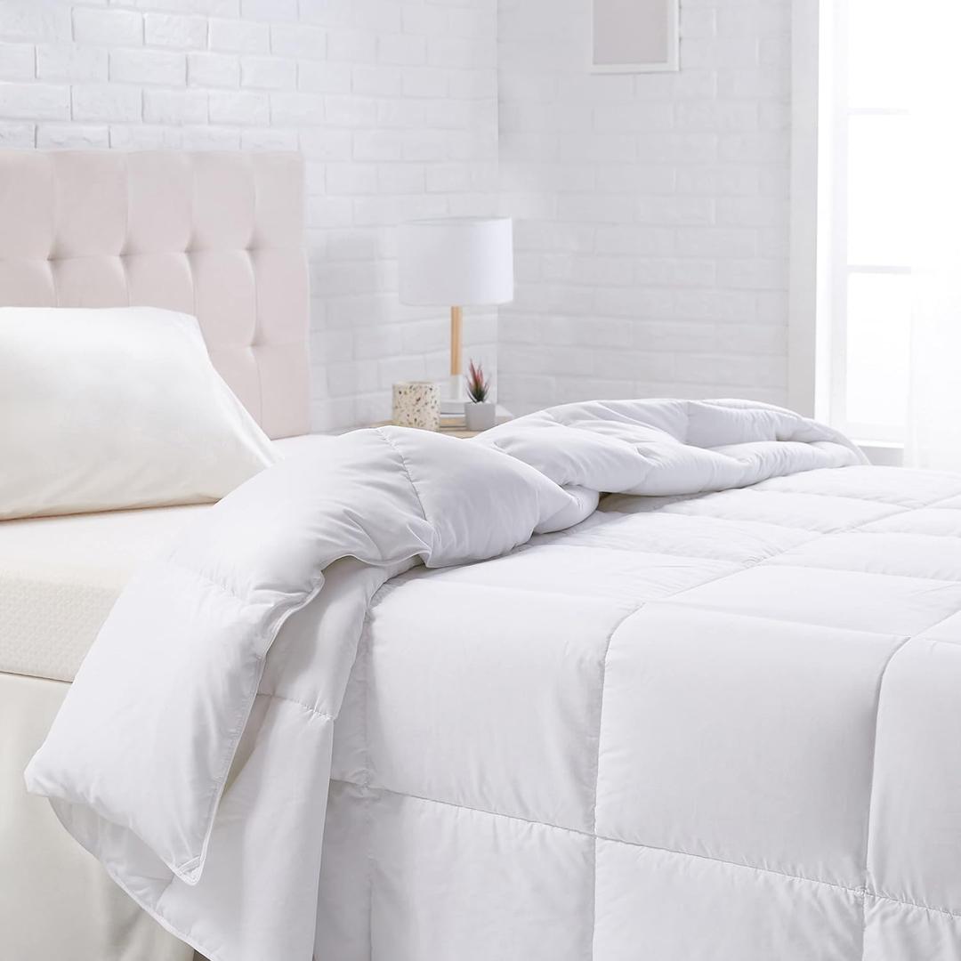 Amazon Basics White Down Alternative Comforter and Duvet Insert with Corner Tabs, Machine Washable, Full/Queen, All-Season
