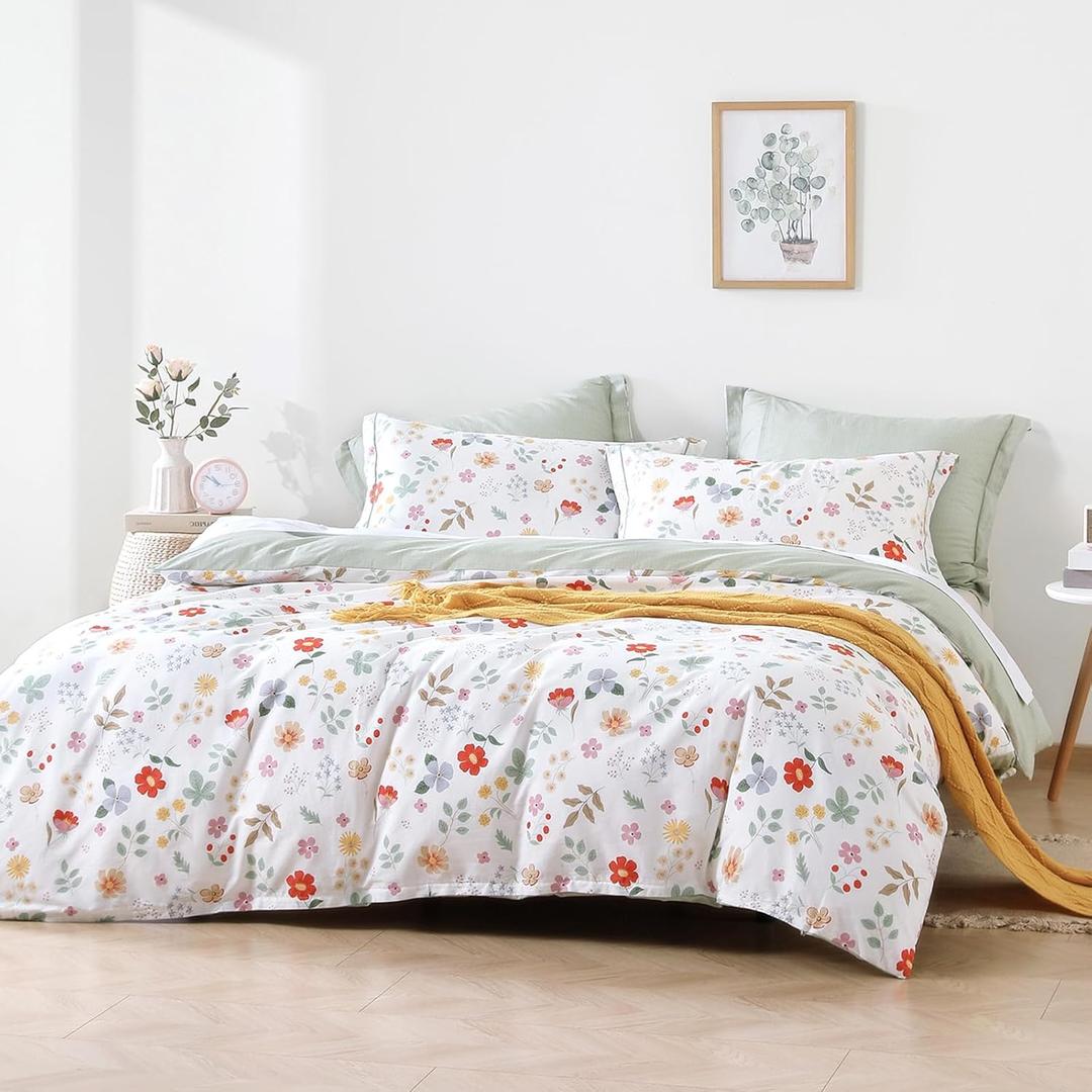 Botanical Cotton Comforter King Size 3Pcs - Colorful Flowers, Berries and Leaves on White, Chevron Sage Green Back, Reversible Lightweight Bedding Sets with Soft Fill(King, 104"90")