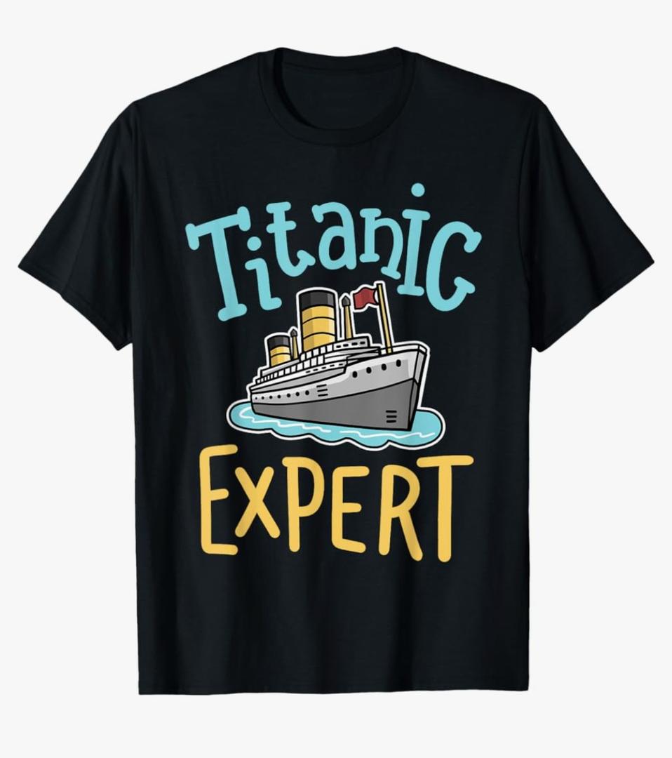 RMS Titanic Funny Expert Retro Cruise Ship Men Boys Kids T-Shirt
medium Youth