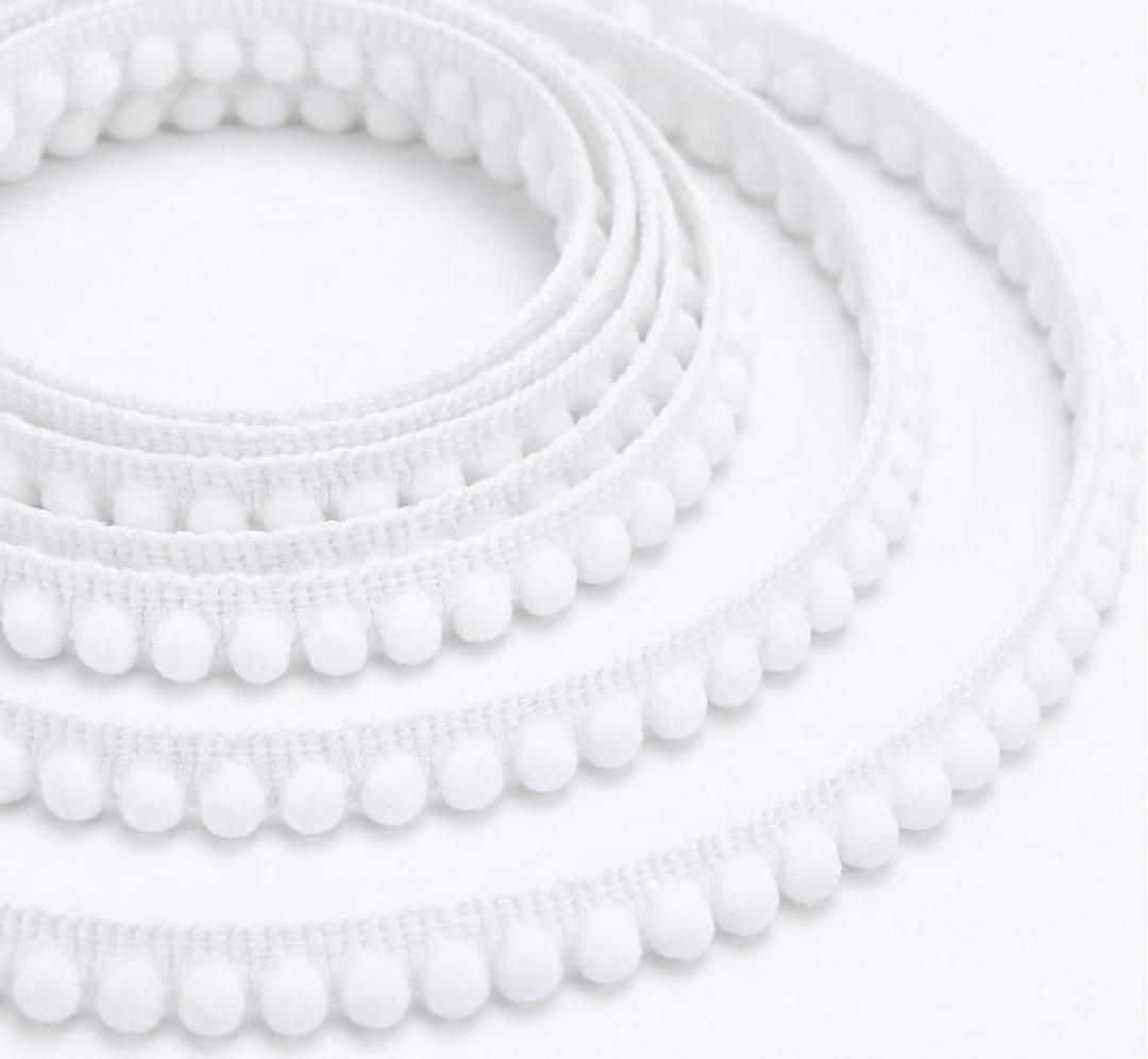 IDONGCAI White Pom Pom Trim 10 Yards Mini Ball Fringe Ribbon for Sewing, Pillow Edging, Curtain, Boho Farmhouse DIY Decor, Soft Tassel Pompom Trim for Crafts & Clothing