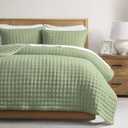 WDCOZY Sage Green Oversized King Quilt Set, California Cal King Rustic Bedspread, Lightweight Soft Farmhouse Coverlet, Spring Summer Thin Comforter, 3 Pieces, 2 Pillow Shams, 116x106 inches
