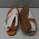 Coutgo Womens Flat Sandals Comfortale Flip Flops Ankle Strap Summer Beach Shoes with Metal Decoration, Brown, size 7