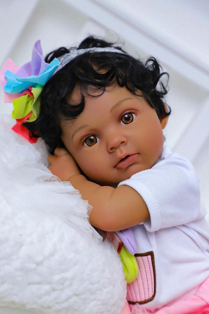 SCOM Realistic Reborn Baby Doll - 20 Inch Real Life Black Doll Girl, Lifelike African American Baby with Cloth Body & Vinyl Limb, Weighted Newborn Brown Dolls for Ages 3 4 5 6 + Gift