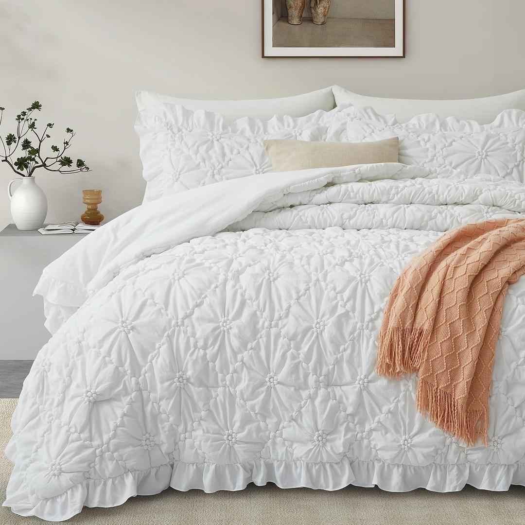 BEDAZZLED Queen Size Comforter Sets, White Bedding Comforter Set, 3 Pieces Pinch Pleat Bedding Sets with Comforter and Pillowcases Soft Farmhouse Shabby Chic Comforter for All Season