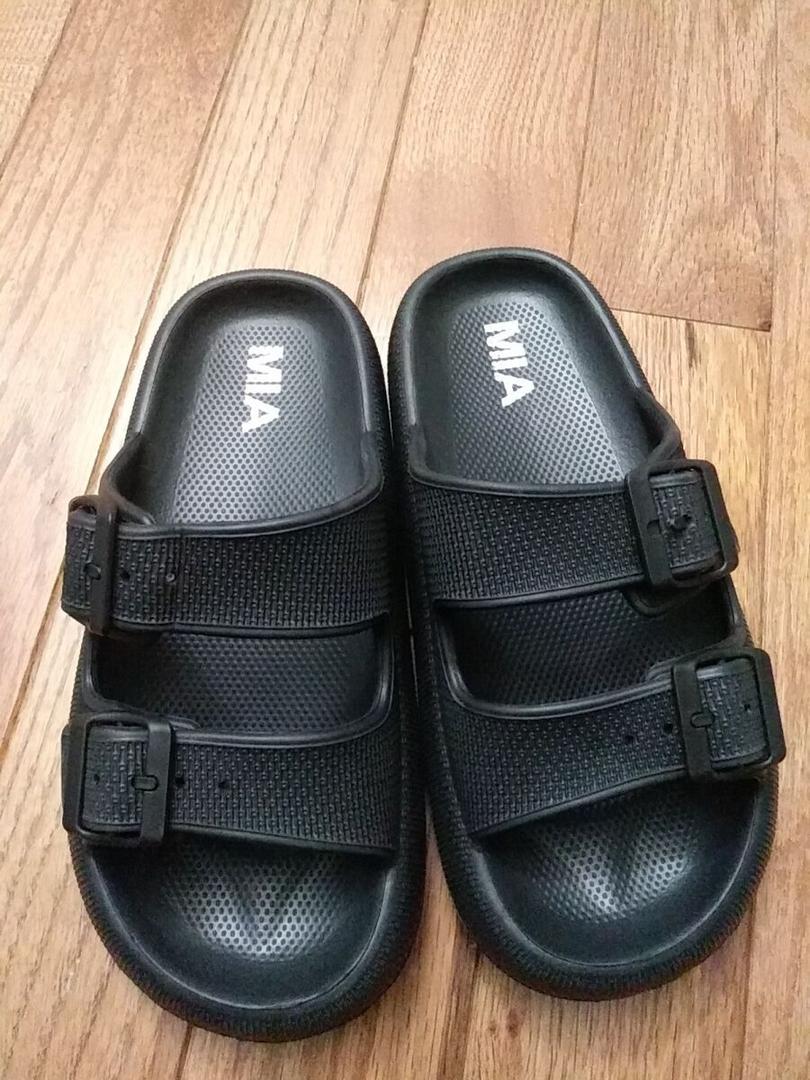 Mia Calix Flip Flops Black 6