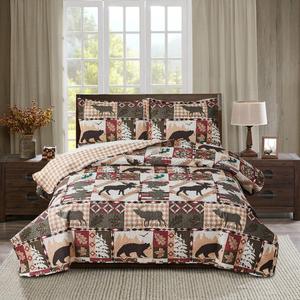 Rustic Lodge Quilt Set King Size Country Cabin Bedspread Coverlet King Moose Bear Reversible Patchwork Quilts Bedding Soft Lightweight Coverlets Forest Bear Farmhouse Bed Cover Sets with 2 Pillow Sham (Chestnut Red)
