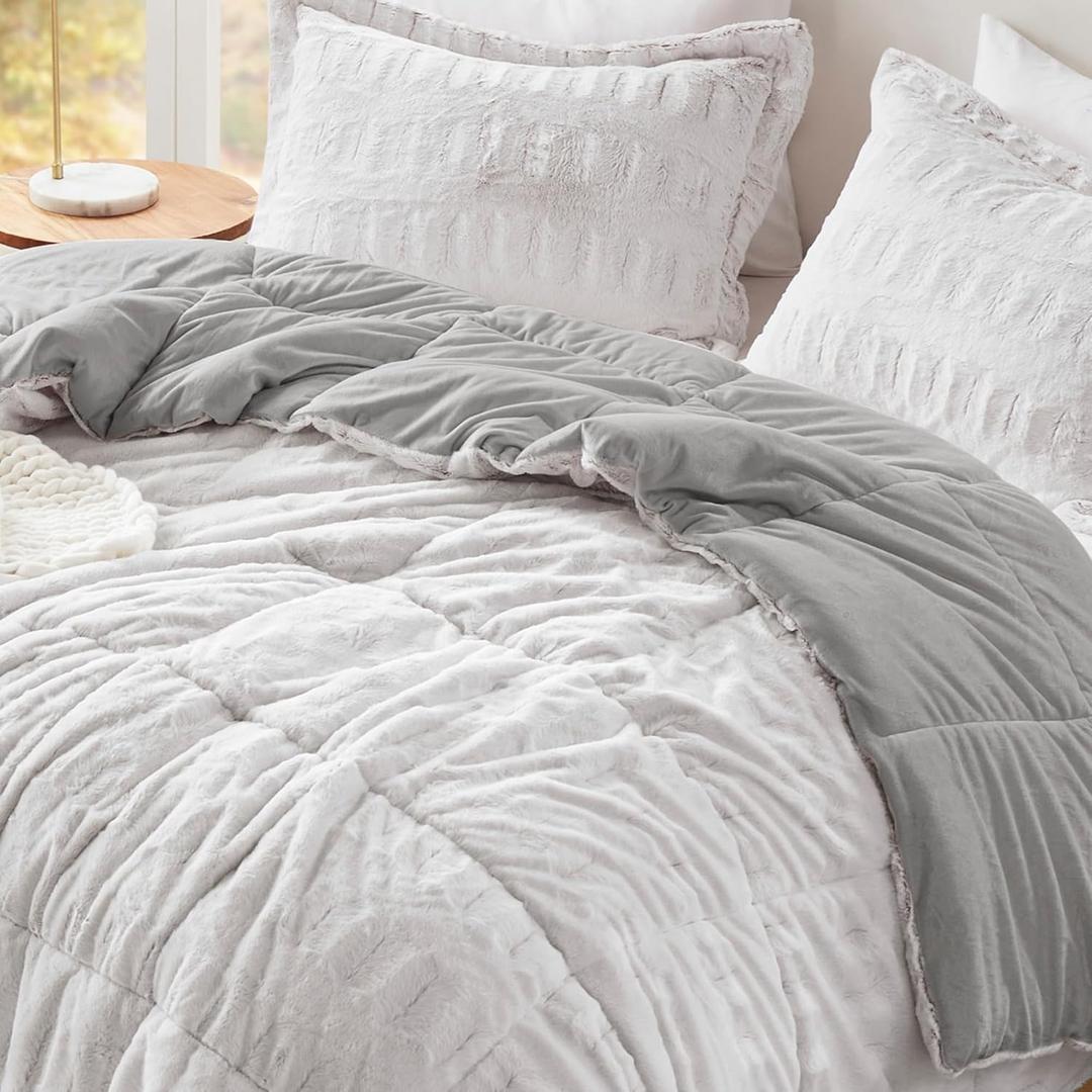 Madison Park Soft Plush Comforter Long Faux Fur Design, Mid Century, Modern All Season Down Alternative Bedding Set with Matching Sham, Twin/Twin XL, Gia, Gray/White 2 Piece
