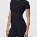 MCEDAR Womens Seamless Soft Smoothing T-Shirts Short Sleeve Slim Fit Basic Tees Crew Neck Casual Shirts (Black, S)