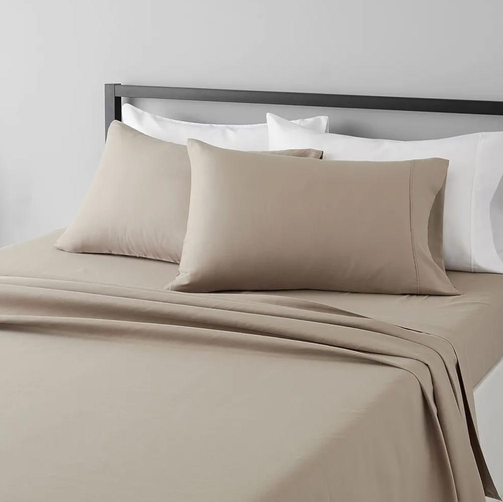 Amazon Basics Lightweight Super Soft Luxury Easy Care Wrinkle Free Microfiber 4 Piece Bed Sheet Set with 14-Inch Deep Pockets, Full, Taupe, Solid