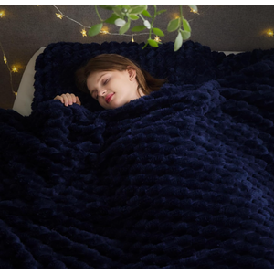 NEWCOSPLAY Super Soft King Blanket Dark Navy Premium Silky Flannel Fleece 3D Clouds Stylish Jacquard Lightweight Bed Blanket All Season Use 350GSM (Dark Navy, King(90"x110"))
