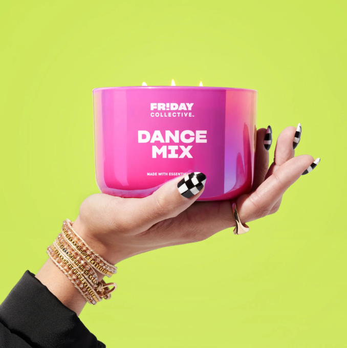 Friday Collective 3 Wick Candle Dance Mix and Season Finale Scent Variety (pack of 7)