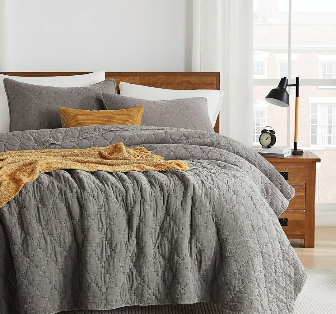 palassio Grey King Size Quilt Set, Muslin Cotton Shell Down-Alt Poly Filling, Soft Shabby Chic Rustic Farmhouse Country Bedspread, Textured Gauze Coverlet, Lightweight Bedding, 2 Shams