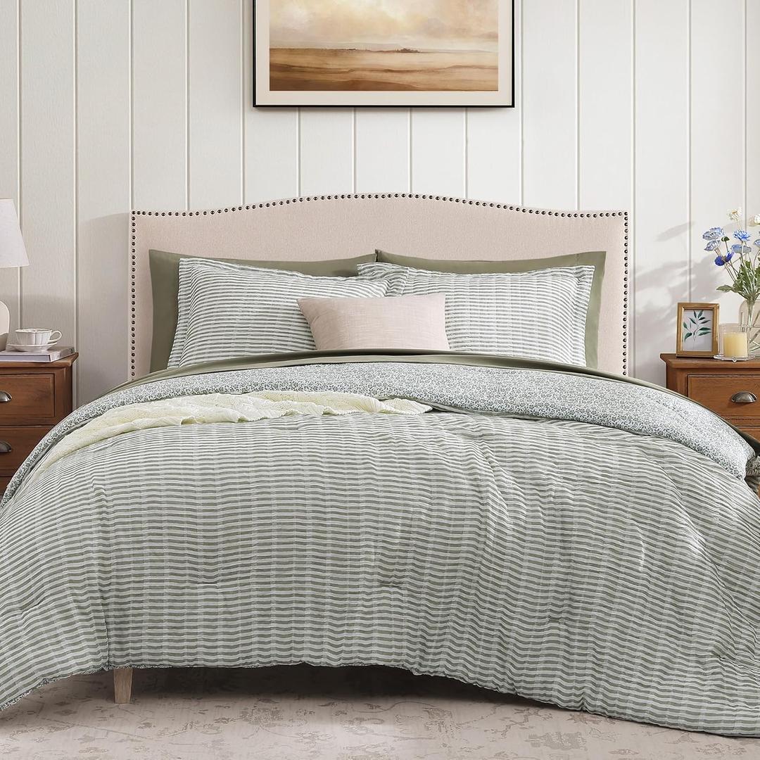 BLOOMHAVEN King Comforter Set - 7 Pieces Green Bedding Sets for All Seasons, Lightweight Soft Bed in a Bag King with Revesible Farmhouse Comforter, Sheets, Pillowcases & Shams