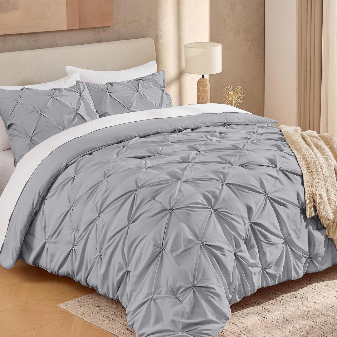 Andency Silver Gray Queen Comforter Set (90x90Inch), 3 Pieces Western Modern Pinch Pleat Bedding Comforters &Sets, All Season Soft Lightweight Down Alternative Bed Set for Boys Men Adults