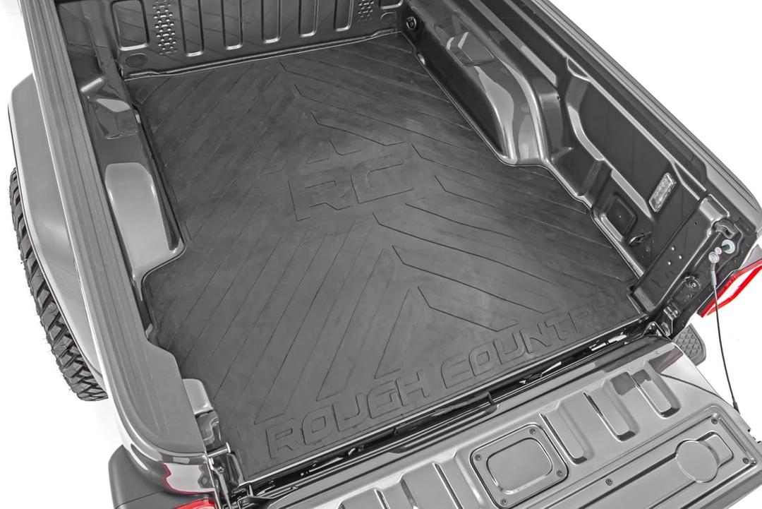 Rough Country Rubber Bed Mat for Jeep Gladiator JT (2020-2025) - Fits 5' (60") Bed, Non-Slip, Tear-Resistant Truck Bed Protection