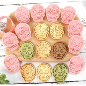 2 x 10Pcs Mini Halloween Cookie Cutters Different Ghost Modeling Design 10 Skull Designs with Different Facial Shapes, Cute for Kids Holiday Baking