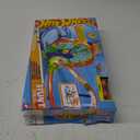 Hot Wheels Toy Car Track Set, Launch and Loop Playset & 1:64 Scale Die-Cast Vehicle, Crash Area on Figure 8 Track with Loop-Kicker Booster