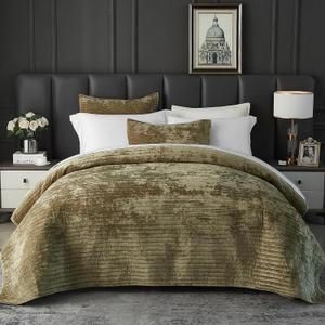 weigelia Velvet Quilt King Size Luxurious Coverlet Olive Green Bedding Set Striped Velvet Bedspread Set with 2 Matching Pillowcases, for All Season