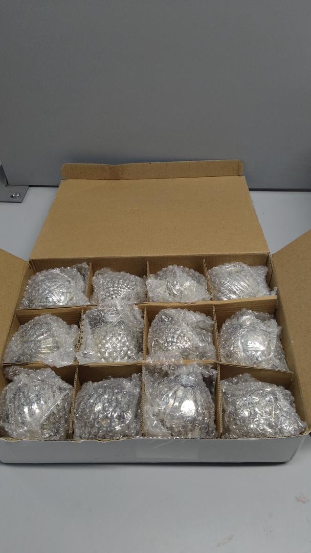 Christmas Balls, Champagne Christmas Balls 16Pcs 6cm Baubles Decorations Clear for Tree Holidays Home Xmas Party Decoration ﻿ (Silvery)