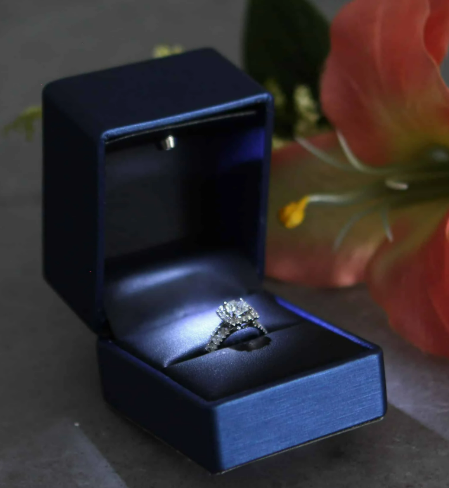  Compact Engagement ring box with LED light Velvet Pocket size wedding Ring Box