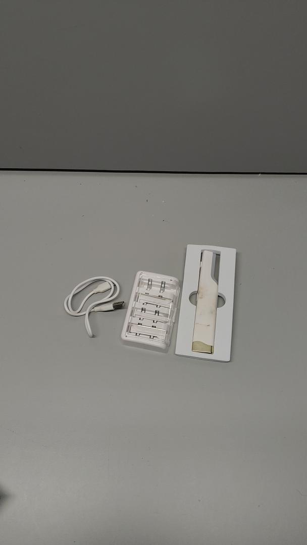 Dermaplane Facial Razor for Women