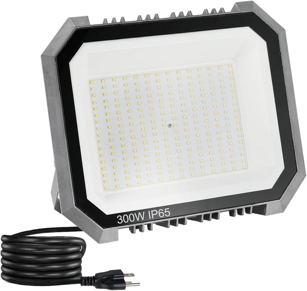 1 Pack LED Flood Lights Outdoor, 300W 30000LM Super Bright Floodlight Outside Work Light with 5.9FT Plug, IP65 Waterproof 6000K Outdoor LED Flood Light for Garage, Yard, Lawn, Garden