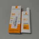 La Roche-Posay Anthelios Sunscreen SPF 40, Ultra-Light Fluid Broad Spectrum SPF 40, Face Sunscreen with Titanium Dioxide Mineral, Lightweight & Fast-Absorbing, Oil-Free, Matte Finish (Non-Tinted)