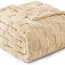 Exclusivo Mezcla Twin Size Flannel Fleece Blanket, Super Soft and Warm Lightweight Checkered Pattern Blankets for All Seasons, 60x80 Inches, Beige (Camel)