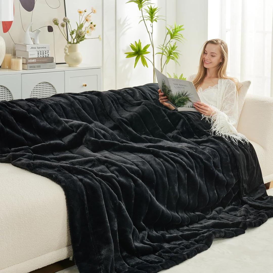 Cozy Bliss Faux Fur Throw Blanket for Couch, Cozy Warm Plush Striped Blanket for Sofa Bedroom Living Room, 60 * 80 Inches Black