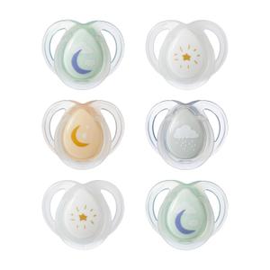 Tommee Tippee Night Time Pacifier, 0-6 Months, Symmetrical Silicone Baglet, BPA-Free Binkies, Glow in The Dark Technology, Blue Pastels, Pack of 6