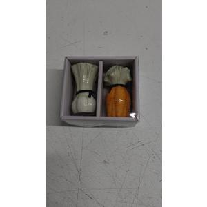 Fitz and Floyd Celery Salt & Carrot Pepper Shakers