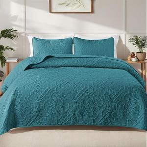 Exclusivo Mezcla Quilt Set Oversized King Size with 2 Pillow Shams, Lightweight Dusty Teal Quilts with Vintage Damask Pattern, Soft Cal King Bedspreads Coverlets Bedding Set for All Seasons