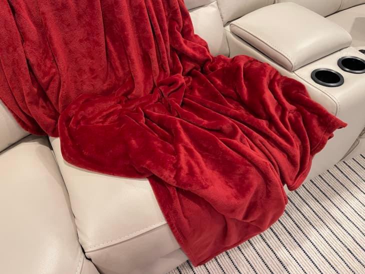 Bedsure Get Cozy Fleece Blanket, Red, 50*60