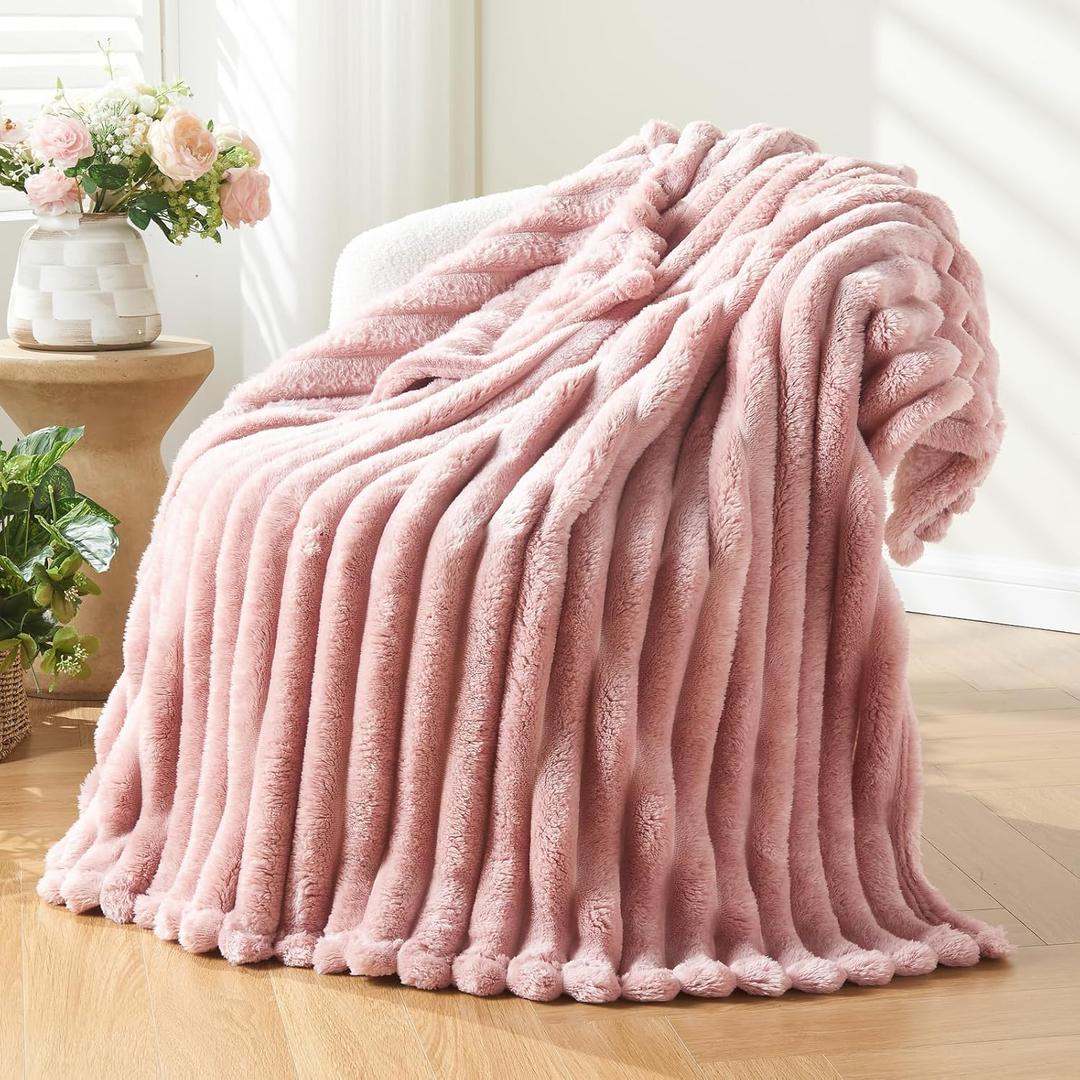 NEWCOSPLAY Super Soft Throw Blanket Pink Premium Silky Flannel Fleece 3D Ribbed Jacquard Lightweight Bed Blanket All Season Use (Pink Ribbed, Throw(50"x60")