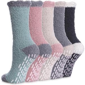 MQELONG Non Slip Hospital Socks with Grips for Women Winter Warm Cozy Fuzzy Slipper Soft Fluffy Sleep Socks
