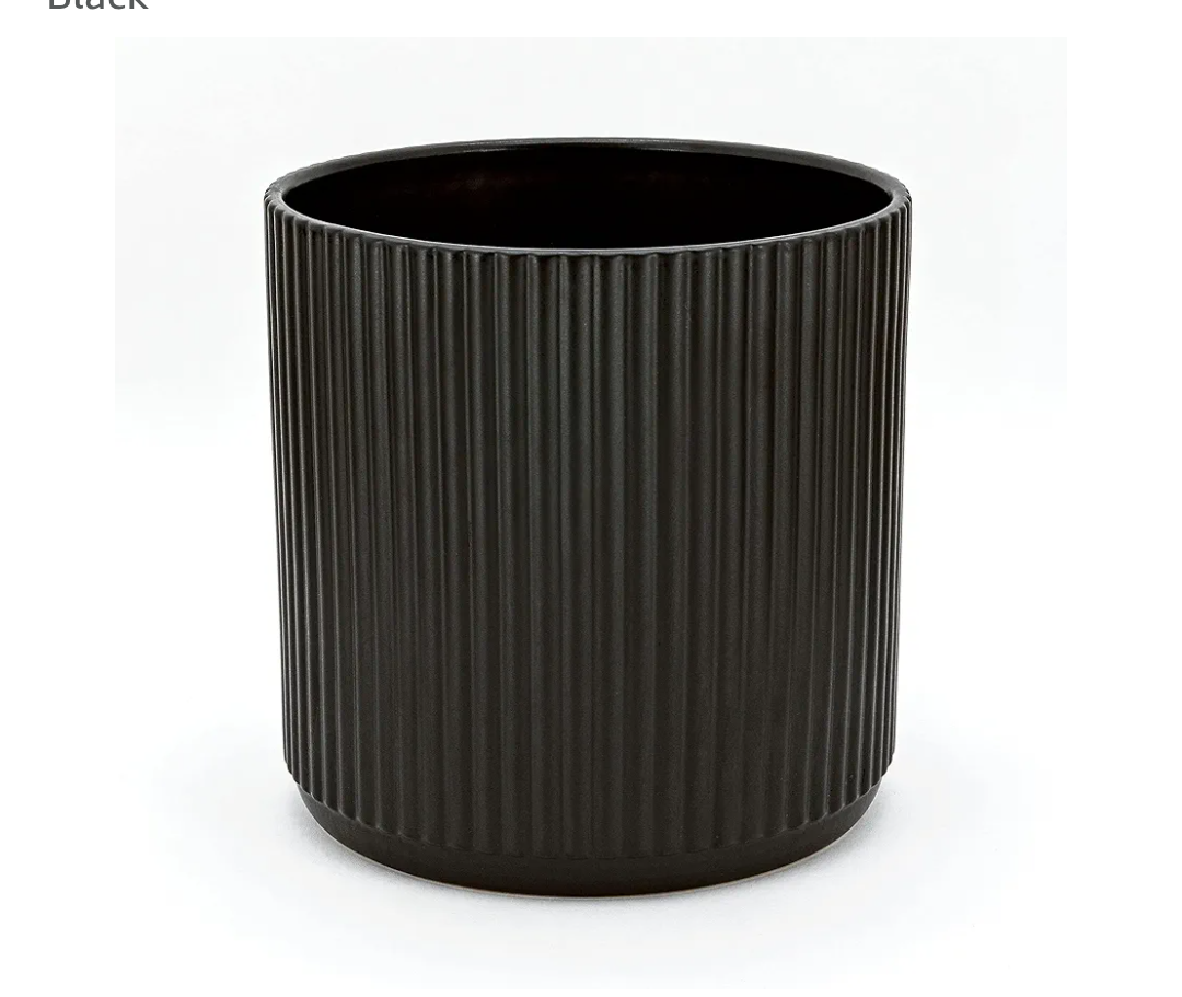 Amazon Basics Fluted Round Ceramic Planter, 8-inch, Black