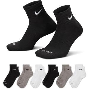 Nike Everyday Plus Cushioned Ankle Socks (6 Pairs), Medium (Black)