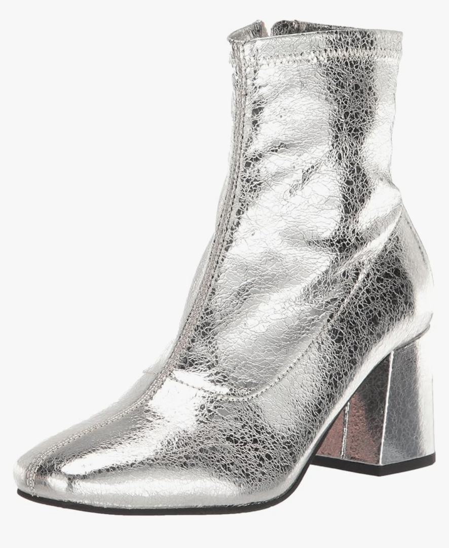 BC Women's Unforgettable Fashion Boot, Size 6 
