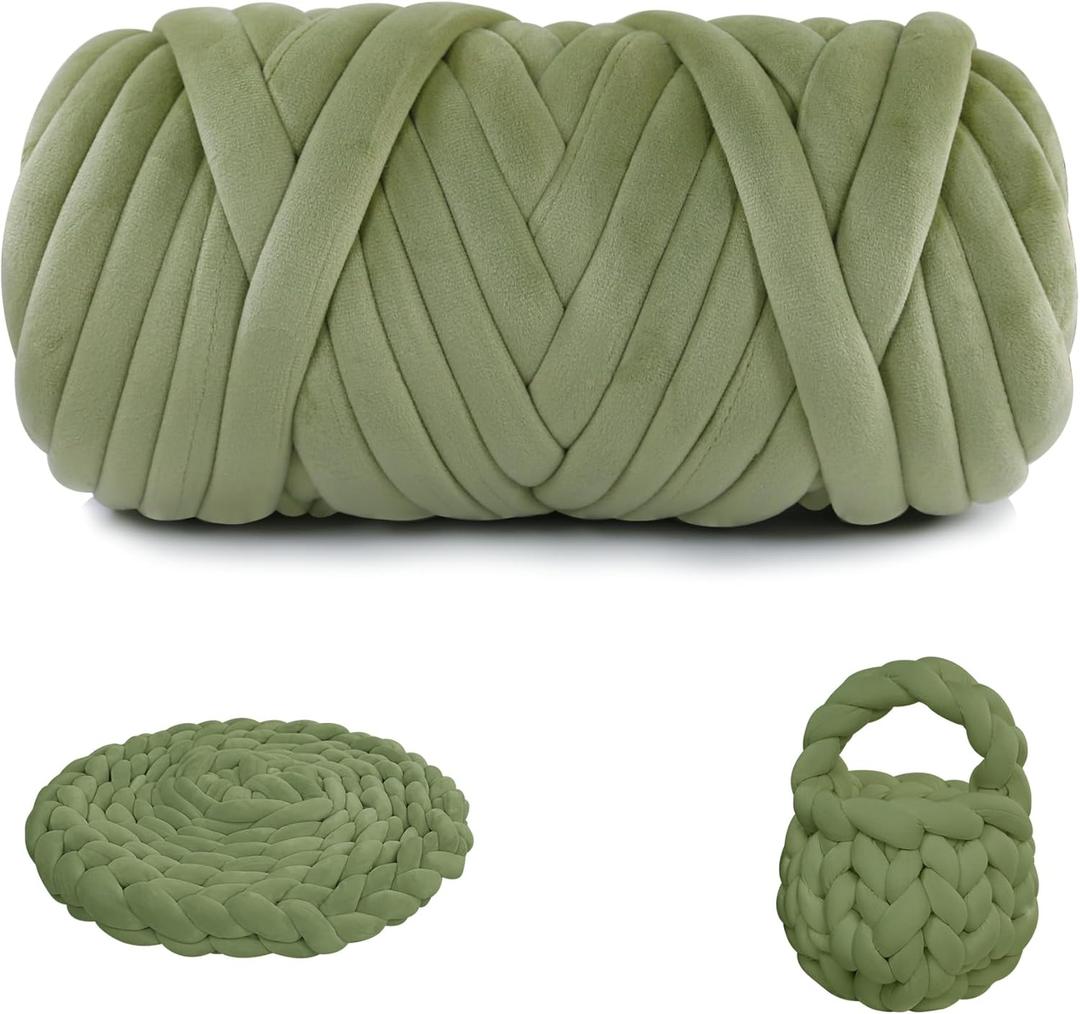 Chunky Yarn for Arm Knitting, guofa 2.2LBS Soft Fleece Yarn for Throw Blanket Pillow, Hand Knitting Bag, Cat Bed and DIY Home Decorations (37 Yards, Grass Green)