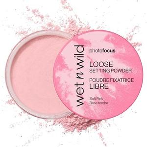 wet n wild Photo Focus Loose Setting Powder, Lightweight Silky Formula, Radiant Tint for a Luminous Glow, Blurring & Oil-Control Finish, Long-Lasting Makeup Setting Powder, Cruelty-Free - Soft Pink