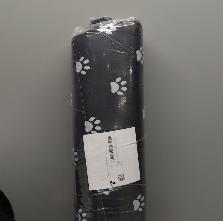 Cat House for Outdoor Cats in Winter, Feral Cat Shelter, Cat House Thickened Weatherproof Foldable, Stray Cats Shelter Rainproof and Sunscreen Oxford (Black, L)