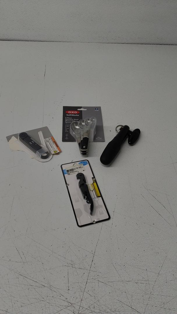 Set of 4 Kitchen Accessories