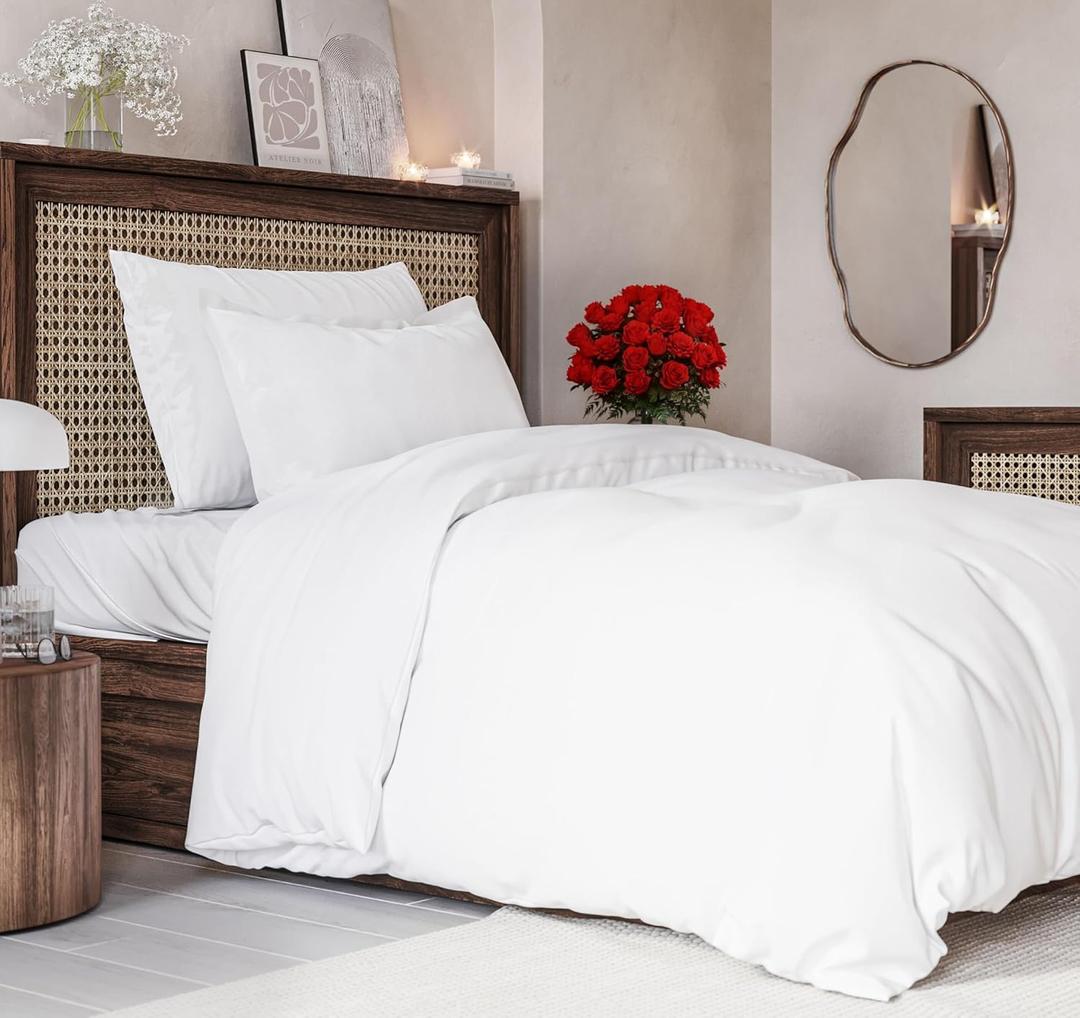 Duvet Cover Twin/Twin XL Size Set - Extra Soft Twin/Twin XL Size Duvet Cover 68 x 90 with 1 Pillow Shams - Hotel Luxury and Fade Free w/ Zipper Closures & Ties - Comfy Breathable Bedding Set (White)