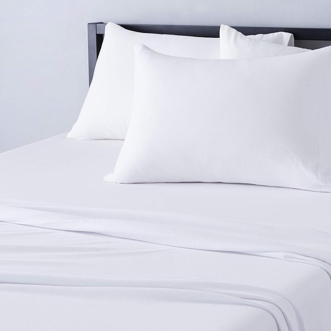 Amazon Basics 3 Piece Bed Sheet Set, 100% Cotton Jersey, Includes Super Soft, Flat and Fitted Sheets, Pillowcase, Twin, White, Solid